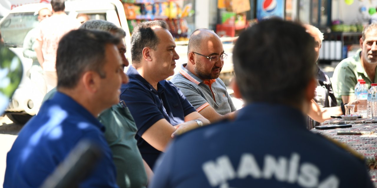 Manisa Büyükşehir Belediye Başkanı yangın yerinde incelemelerde bulundu