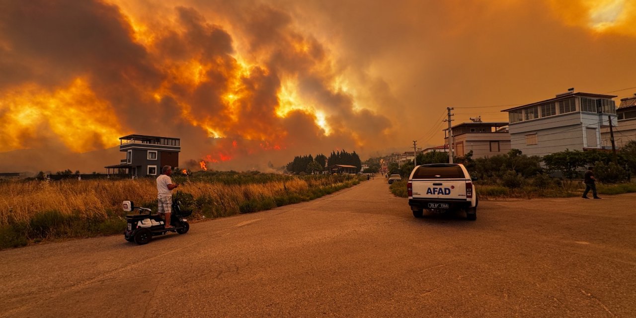 CHP Sözcüsü Yücel: Her yıl aynı tablo, yangın söndürme uçakları ortada yok