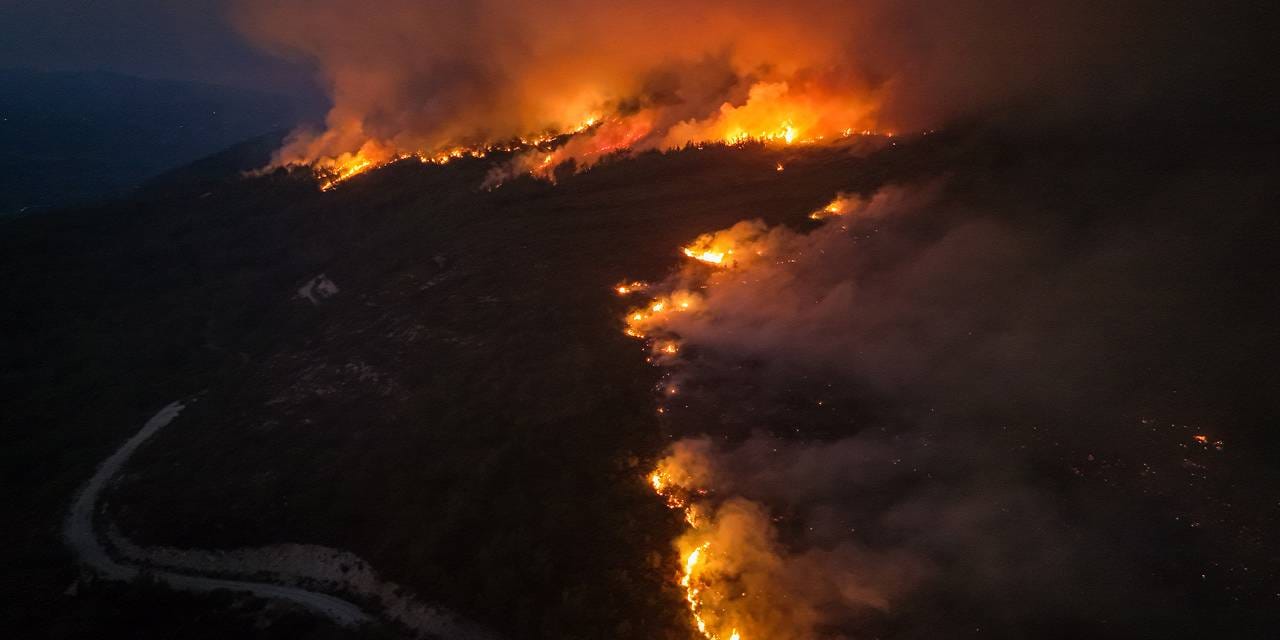 Seferihisar Belediye Başkanı Yetişkin: Yanan ev sayısı çok fazla rüzgardan müdahale edilemiyor