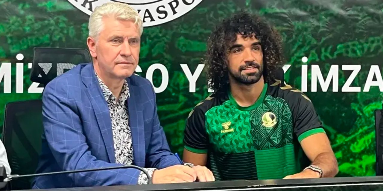 Sadık Çiftpınar imzayı attı