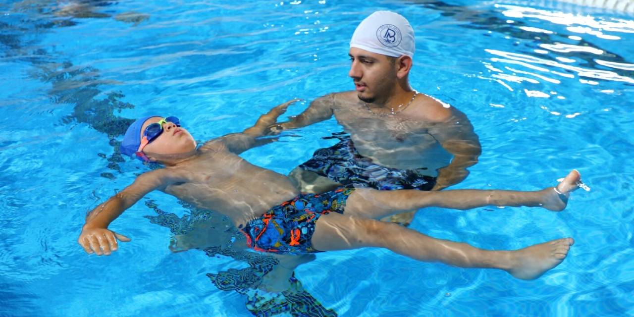 Belediye açıkladı: Ücretsiz yüzme kursları başladı