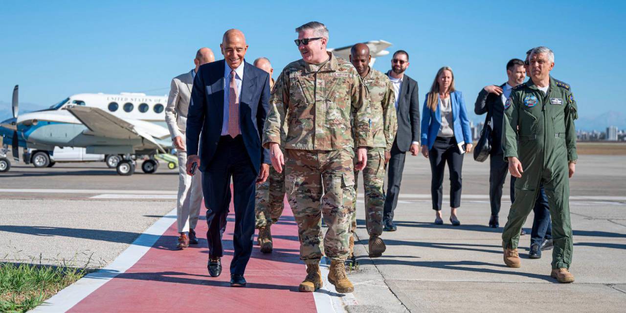 ABD'nin Ankara Büyükelçisi Barrack İncirlik Üssü'nü ziyaret etti