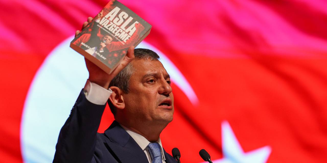 Özgür Özel CHP Kurultayı'nı hedef alan Erdoğan'a en net yanıtı verdi