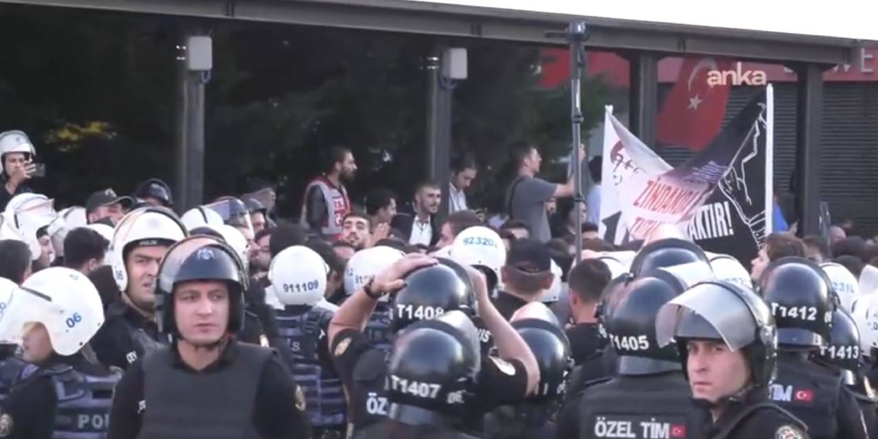 SON DAKİKA | CHP Gençlik Kollarının yürüyüşüne polis müdahalesi