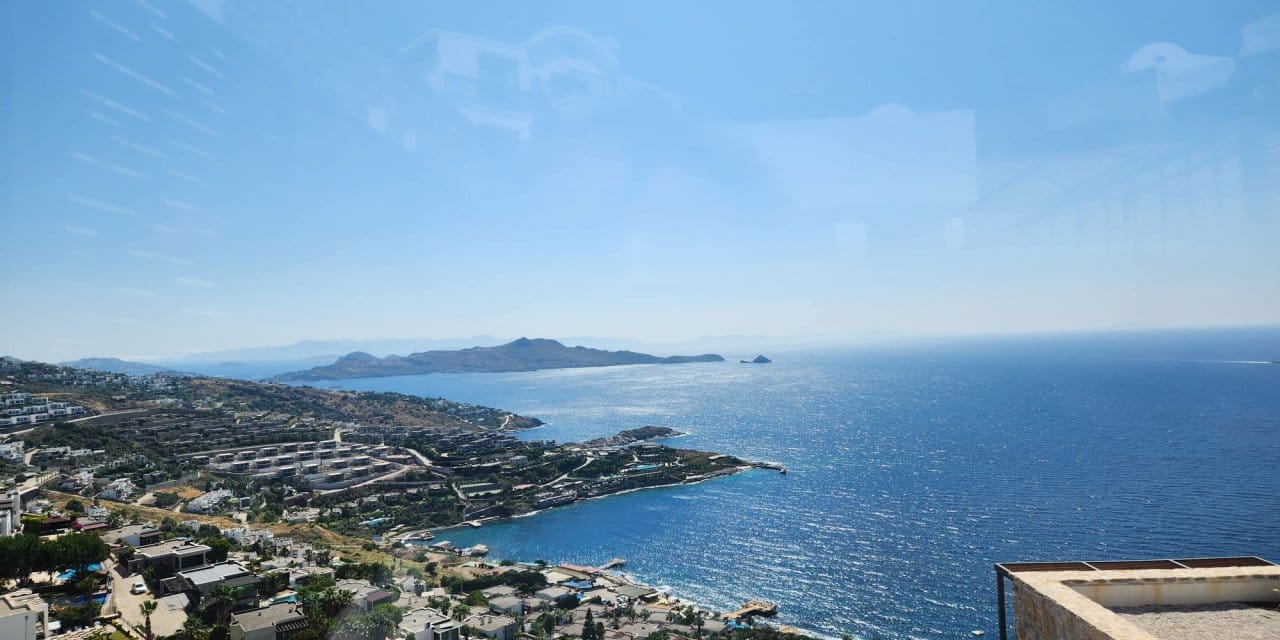 2025 turizm karnesi: Otel tatili out, yazlıkta tatil in!