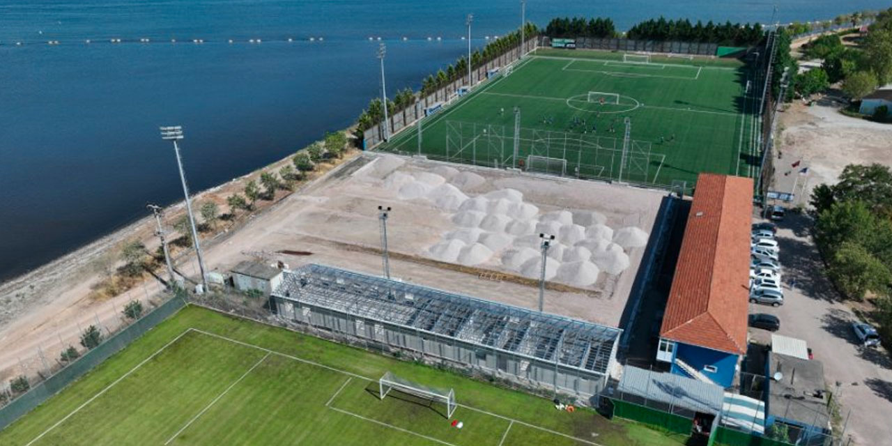 Süper lig ekibine dev sponsor: Milyonluk anlaşmaya tepki gecikmedi