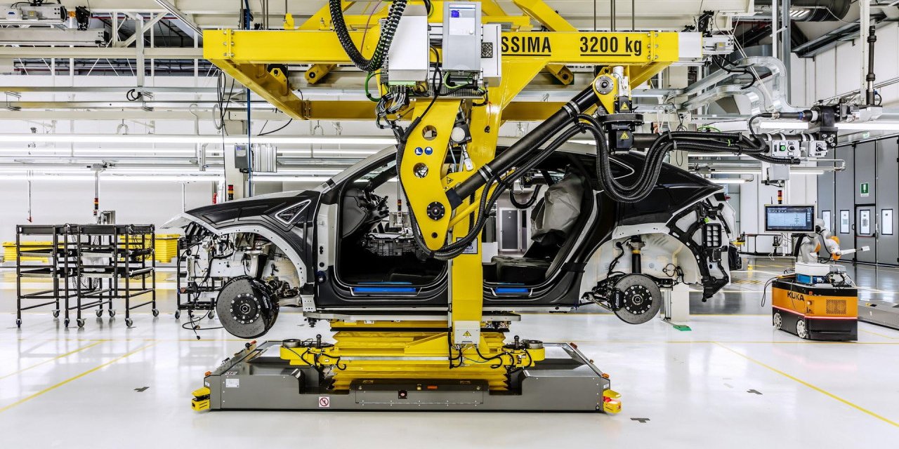 Dünyanın en büyük otomobil devlerinden biri Avrupa'daki fabrikalarını kapatmaya hazırlanıyor