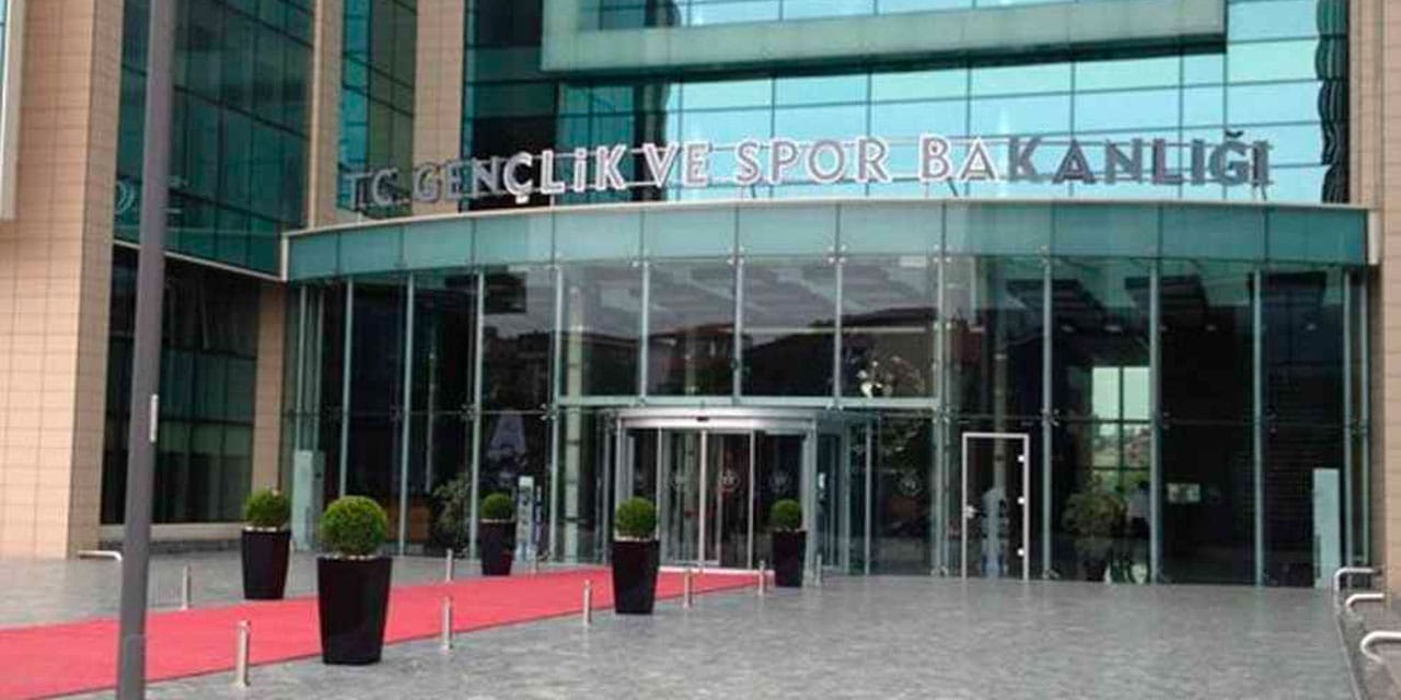 Tüm gençlere ücretsiz oldu: Bakanlık müjdeyi verdi