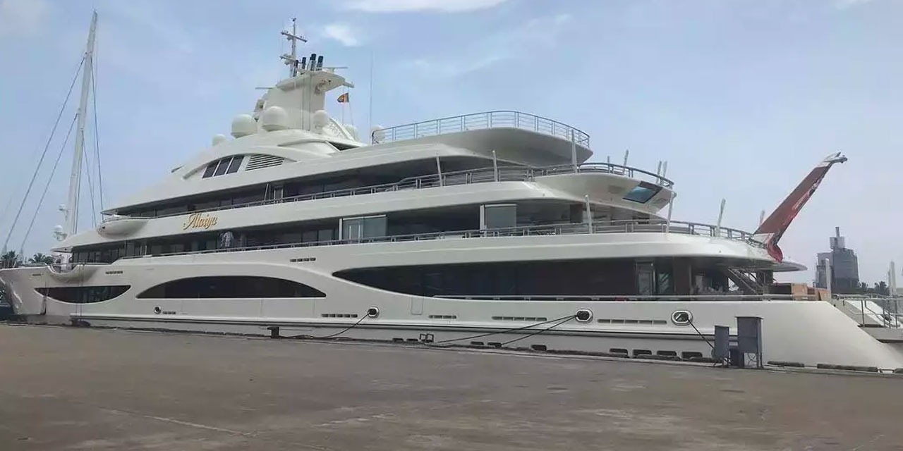 Ünlü milyarderin yatı Marmaris’e demirledi: 2.5 saatte 4 milyon lira ödedi