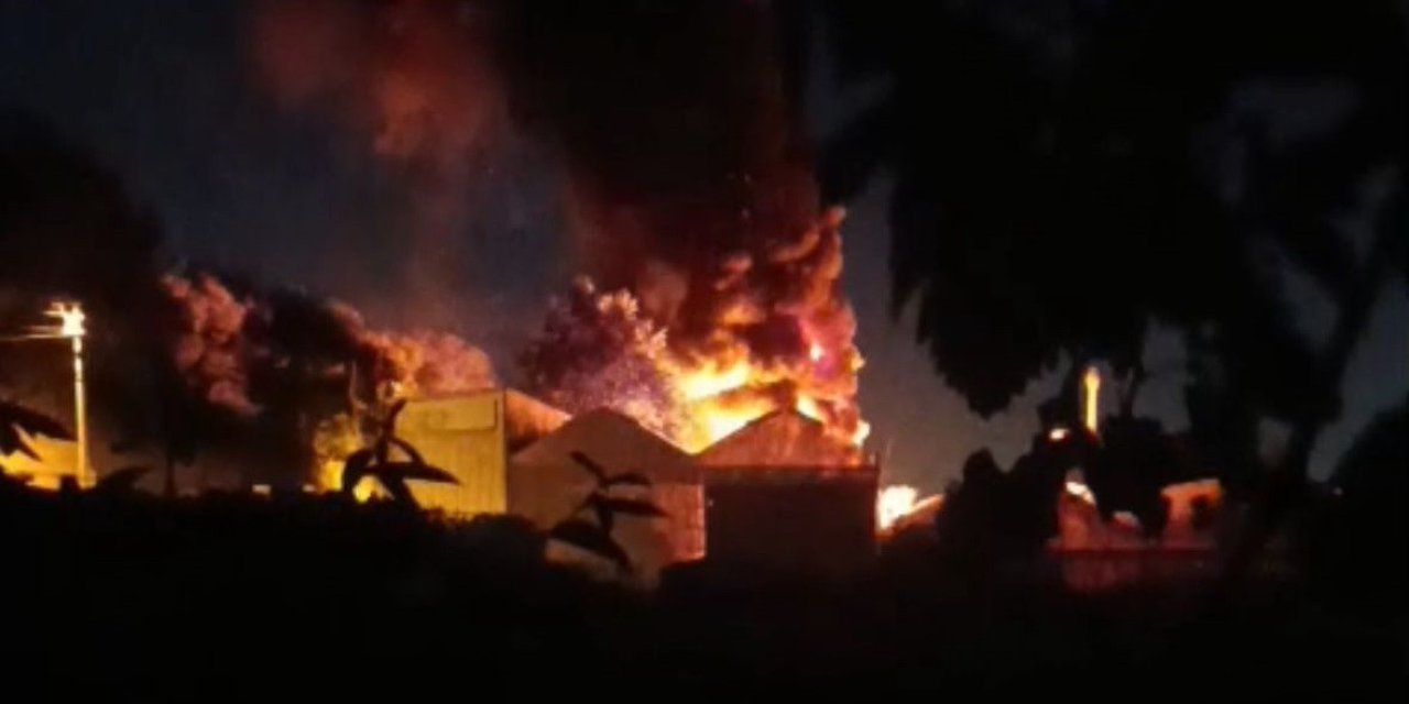 Yalova’da korkutan yangın: 2 itfaiye eri yaralı