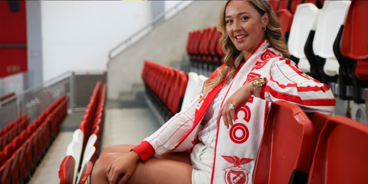 Galatasaray'da oynadı Fenerbahçe'de de Beşiktaş'ta da: Cansu Çetin imzayı attı