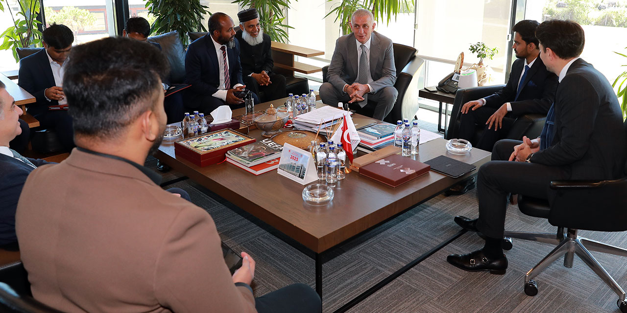 Hacıosmanoğlu için 5955 kilometre uzaktan geldi: Ne konuştukları belli oldu