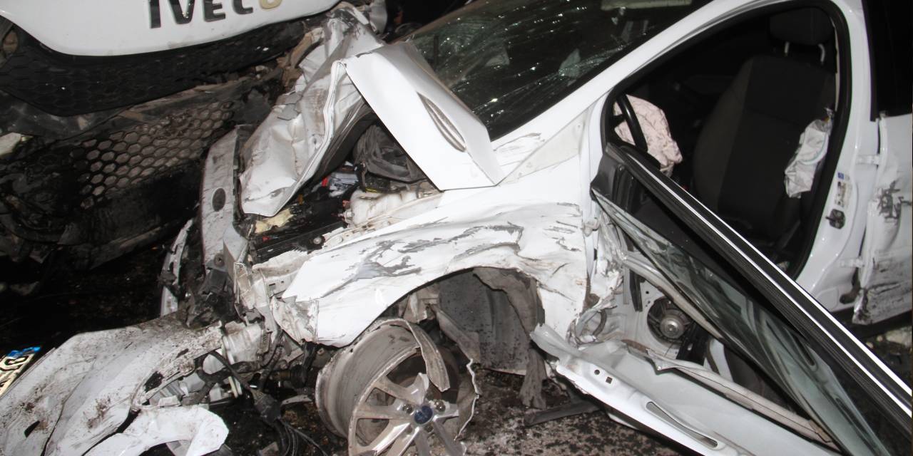 Zincirleme trafik kazasında 7 kişi yaralandı