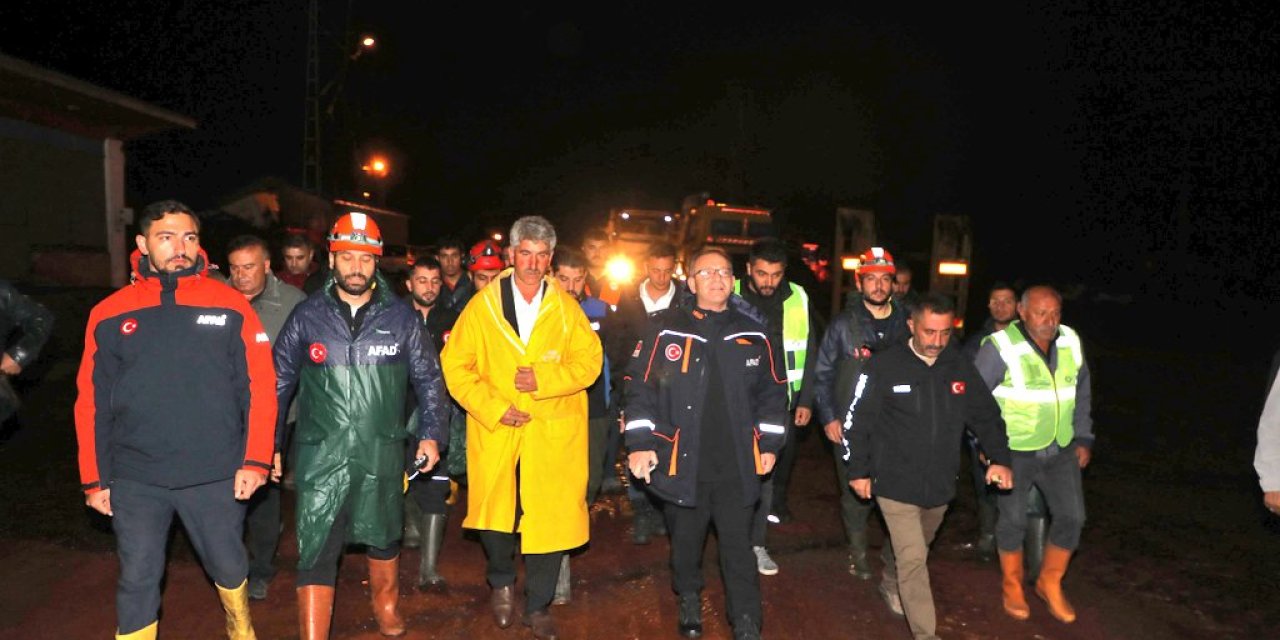 Kars'ı sel vurdu! Vali köylerde incelemelerde bulundu