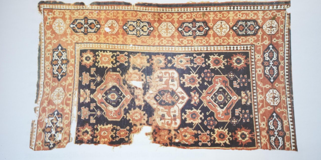 30 yıldır kayıptı! 500 yıllık halı Türkiye'ye iade edildi