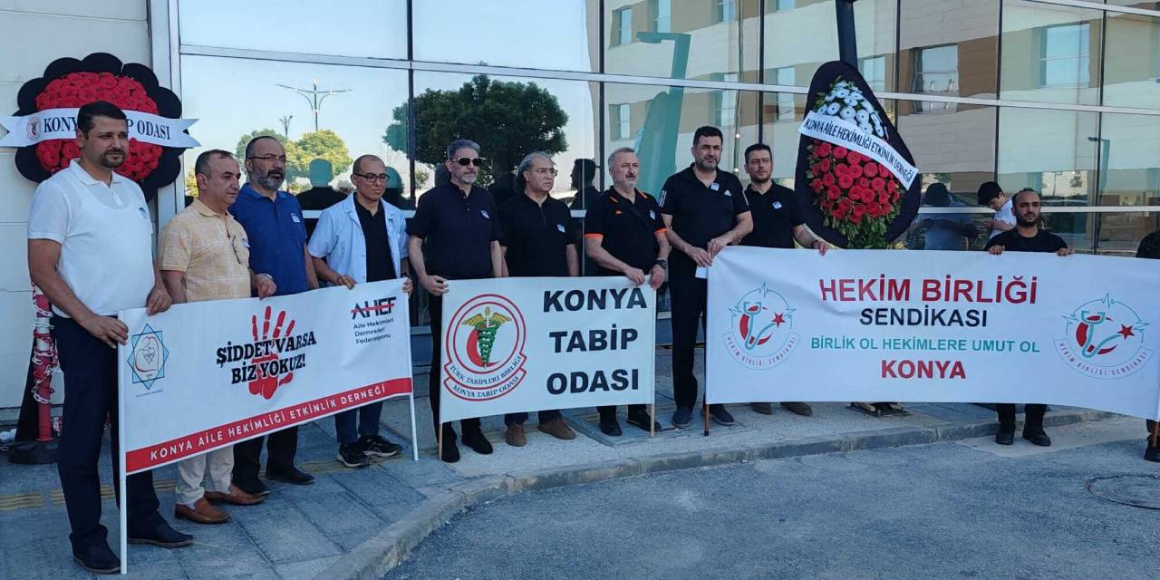 Görevi başında öldürülen doktor için anma töreni düzenlendi