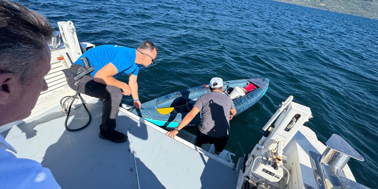 Kanoda rüzgarla açığa savrulanlar kurtarıldı