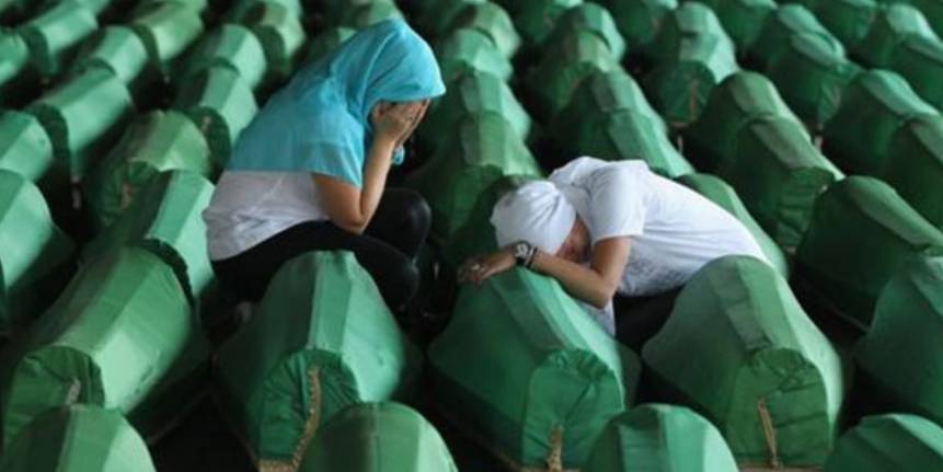 Soykırım kurbanları 30 yıl sonra defnedilecek