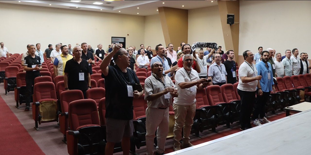 Altay'da ortalık karıştı