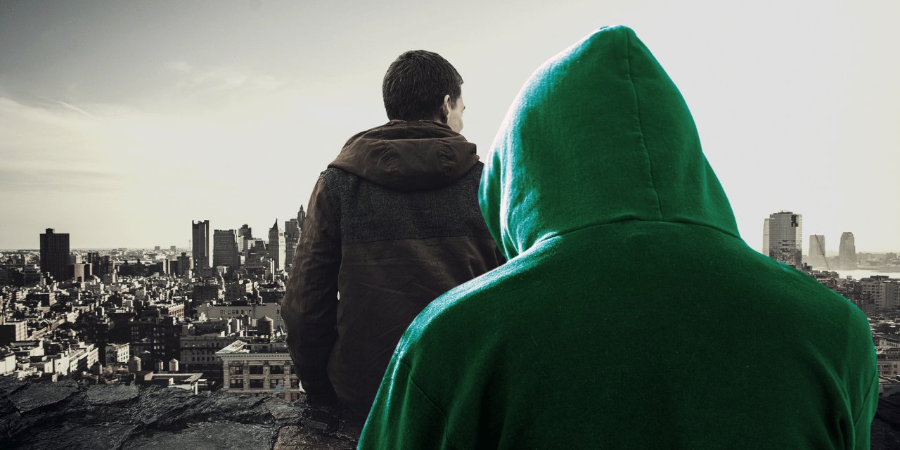 Yeşil kapüşonlu sweat yasaklandı!