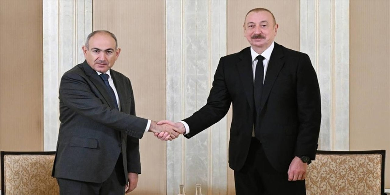 Aliyev-Paşinyan görüşmesi başladı
