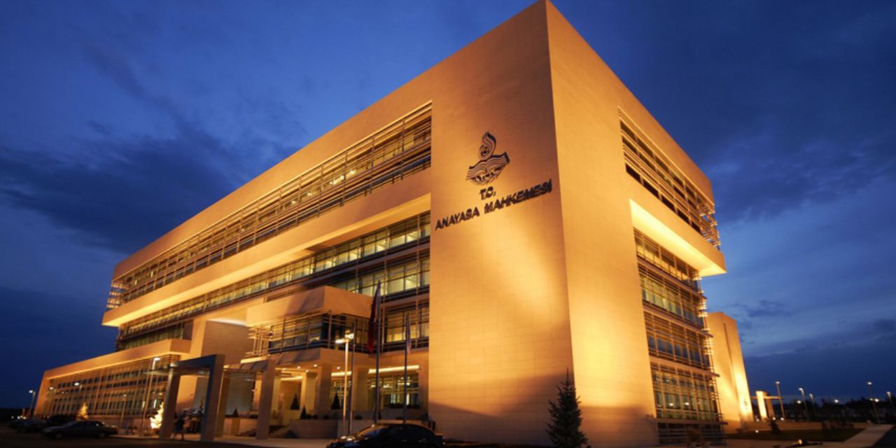 Tüm gözler Anayasa Mahkemesi'nde! Belediye kayyumları için karar verecekler