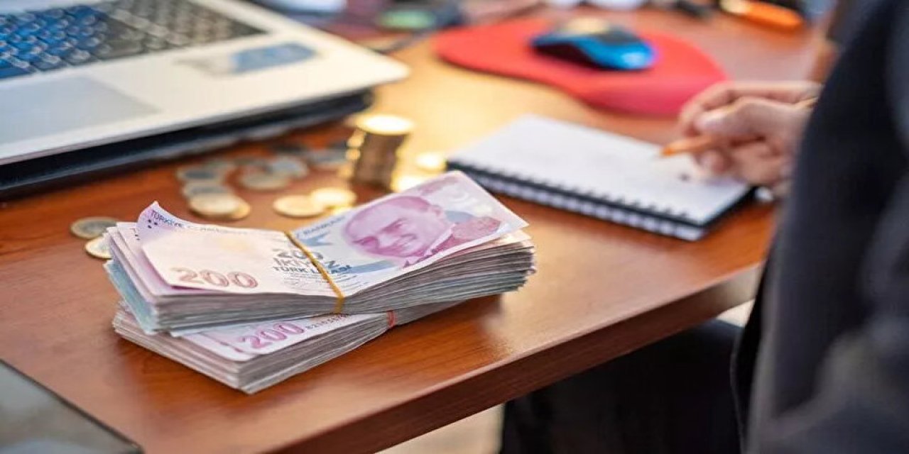 En düşük maaş 40 bin lira oldu: 8 bin TL de refah payı eklendi