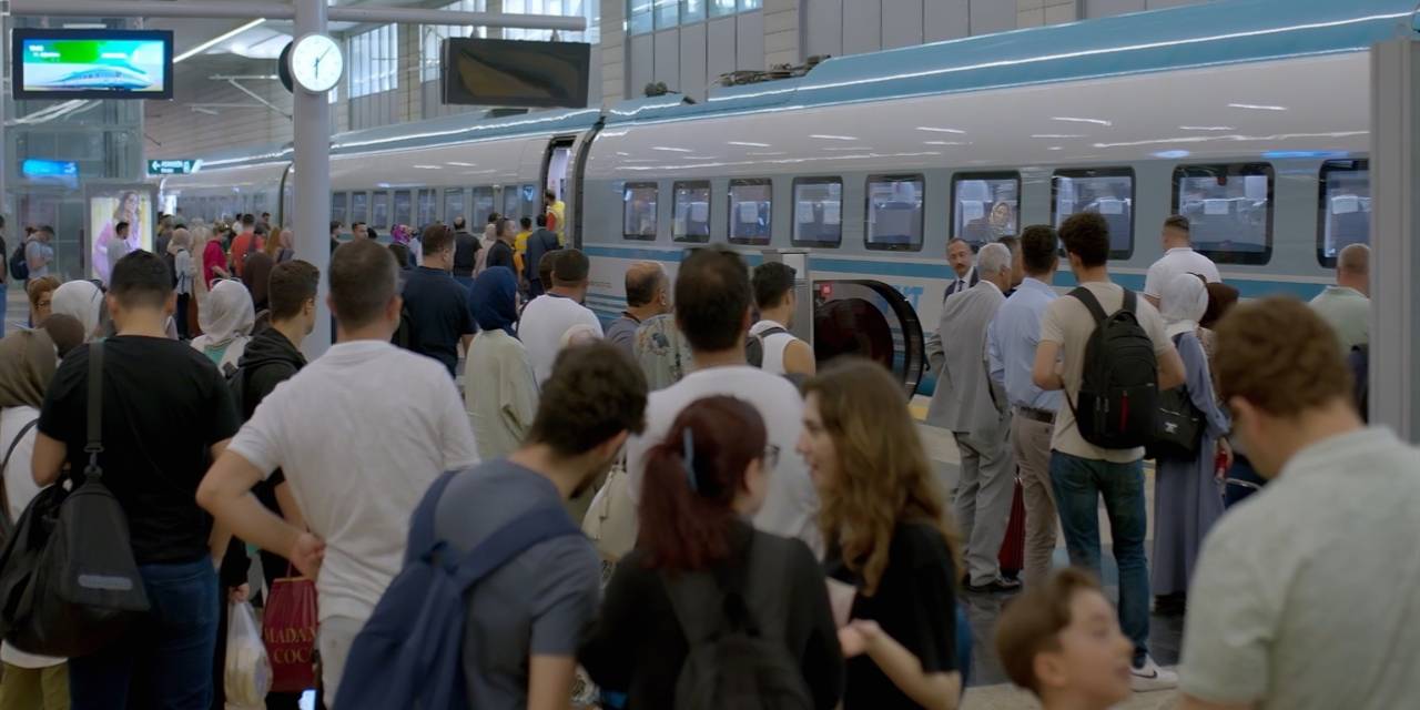 Bakan açıkladı: 104 bin kişi Sivas'a taşınacak