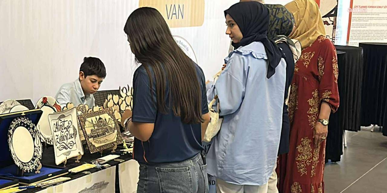 Babasını izledi: Daha 13 yaşında işin ustası oldu