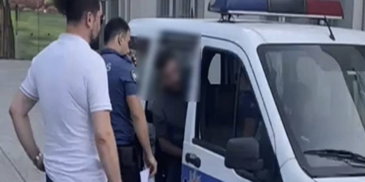 Ehliyet sınavına düzenekle giren aday yakalandı