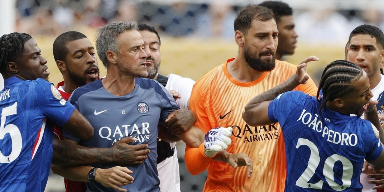 Dünya kupası finalinde şok: Yenilen hoca oyuncuyu tokatladı