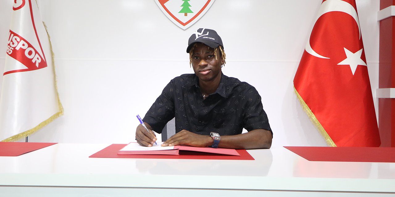 3 büyük turnuvada oynadı: Bolu'ya transfer oldu