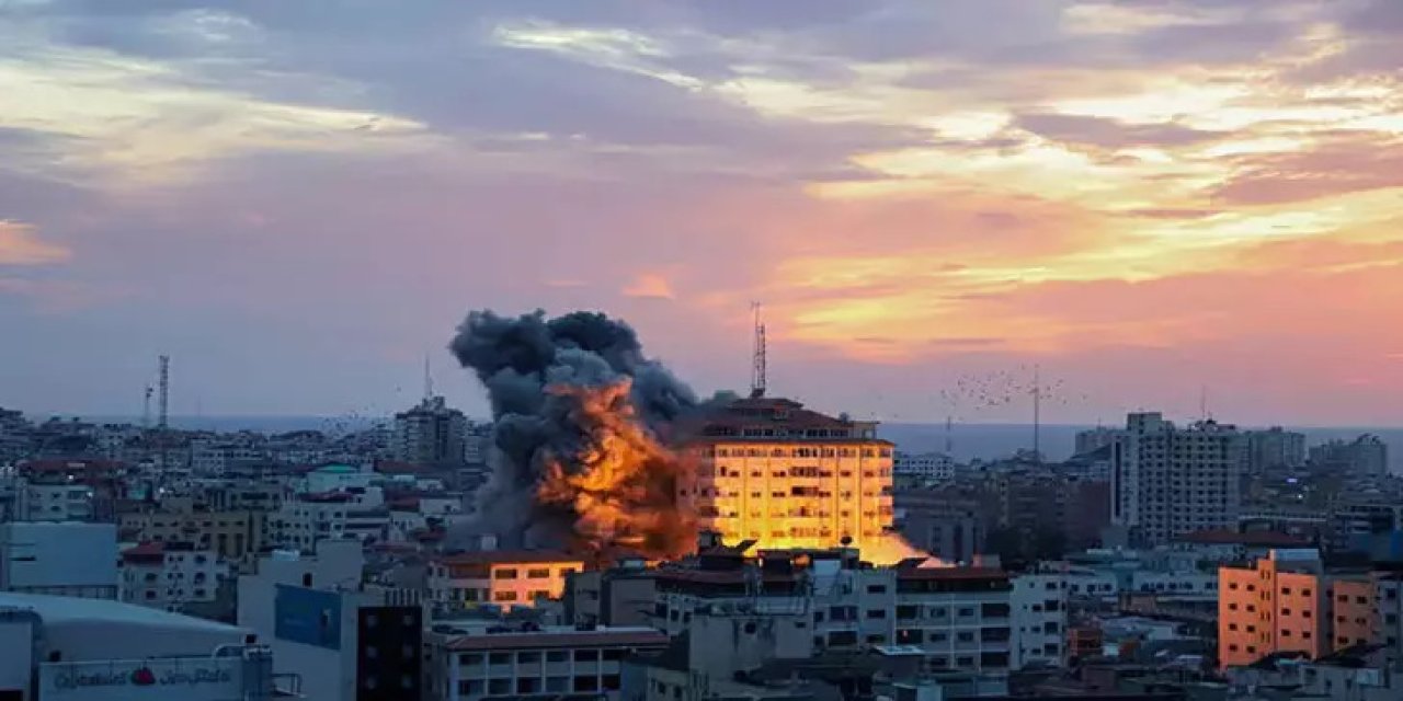 İsrail ordusu Suriye'yi vurdu