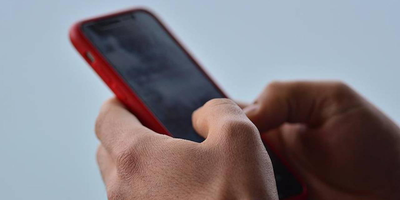 Bu da oldu: Emekli subay flört sitesinde casusluk yaptı