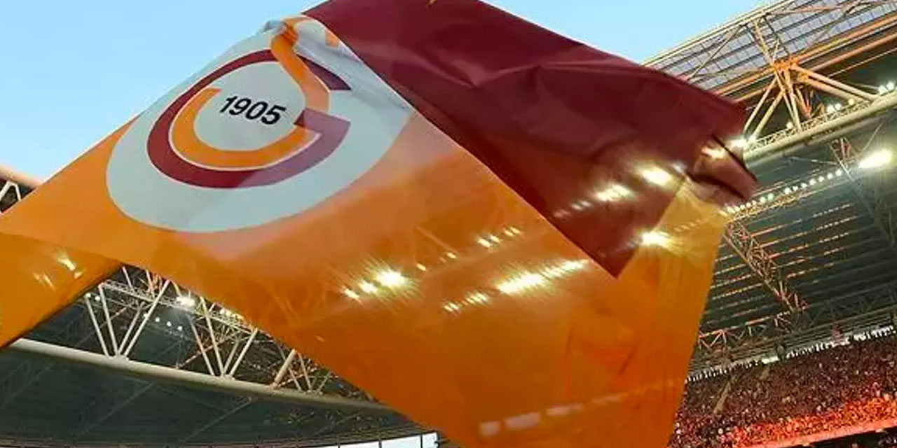 Galatasaray'a gelir gelmez ayrılmak istediğini iletti