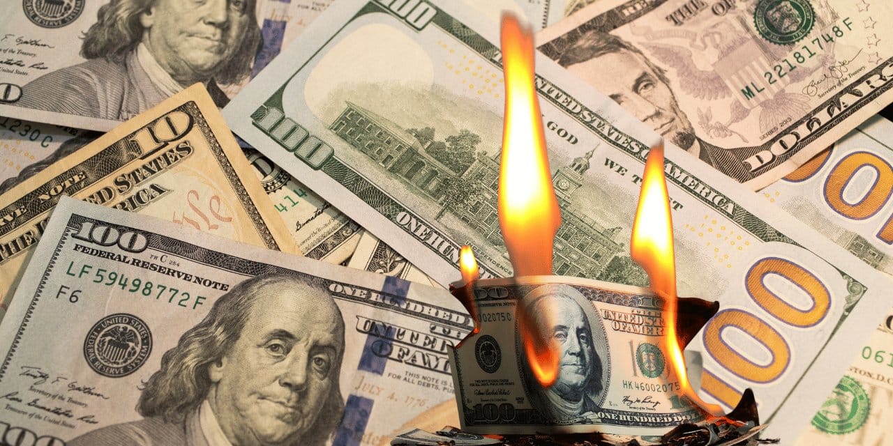 Yasa tasarısı reddedildi, 7 bin 500 dolar birden düştü!