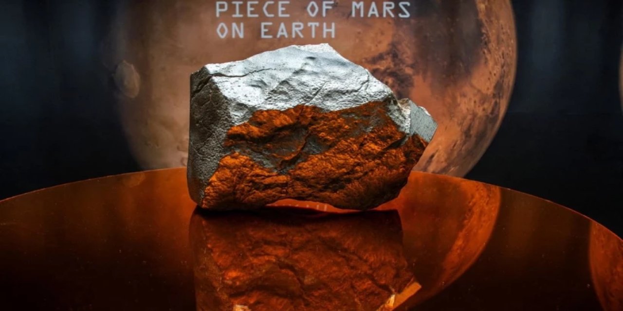 Mars'tan düşen en büyük gök taşı 5,3 milyon dolara satıldı