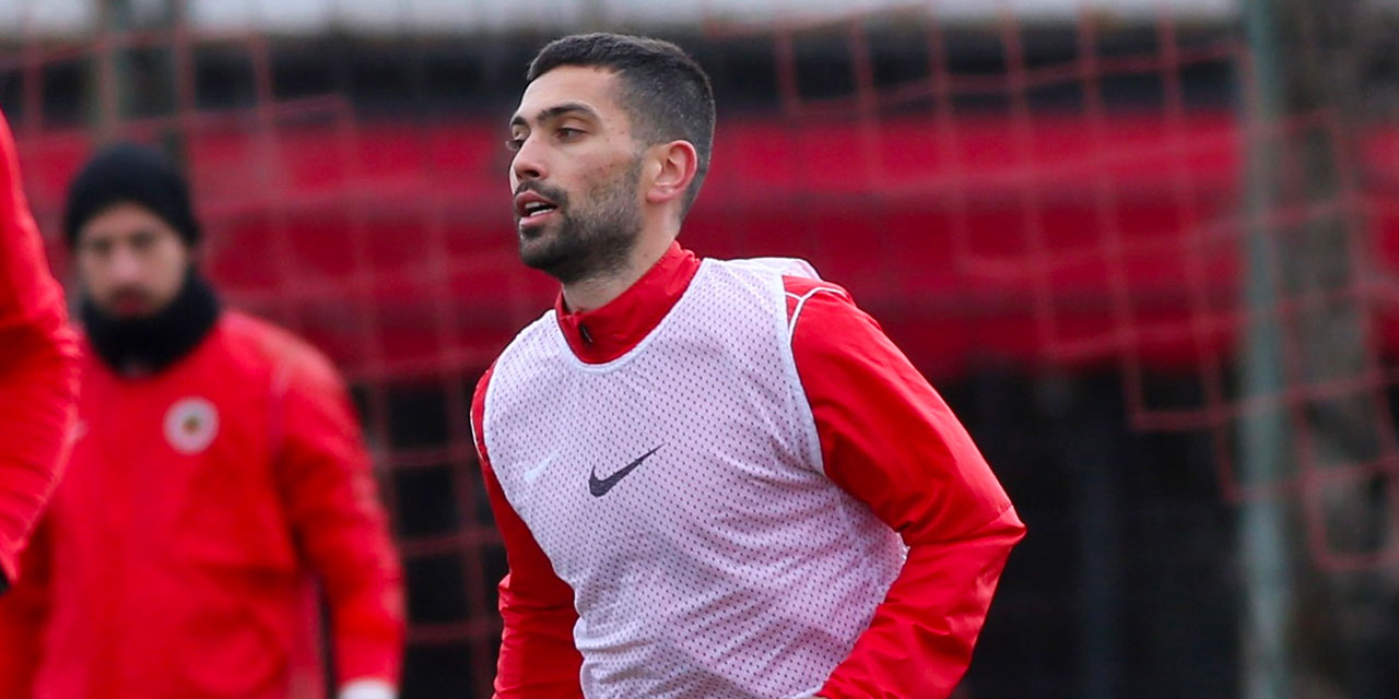 Şampiyon takımda beklenen ayrılık gerçekleşti