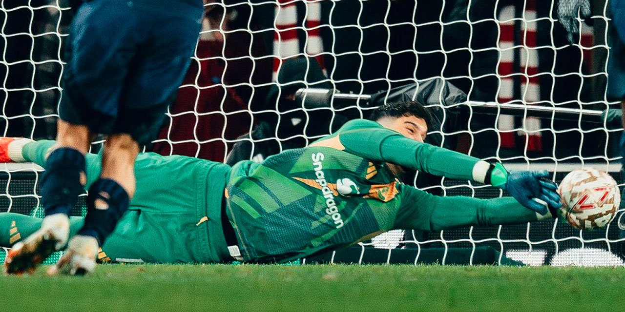 Altay Bayındır'ın hevesi kursağında kaldı