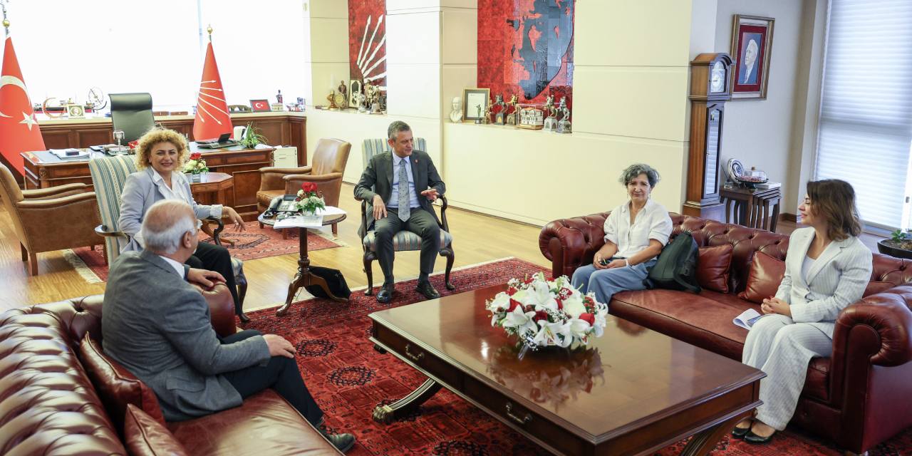 Özgür Özel, KESK heyetini kabul etti