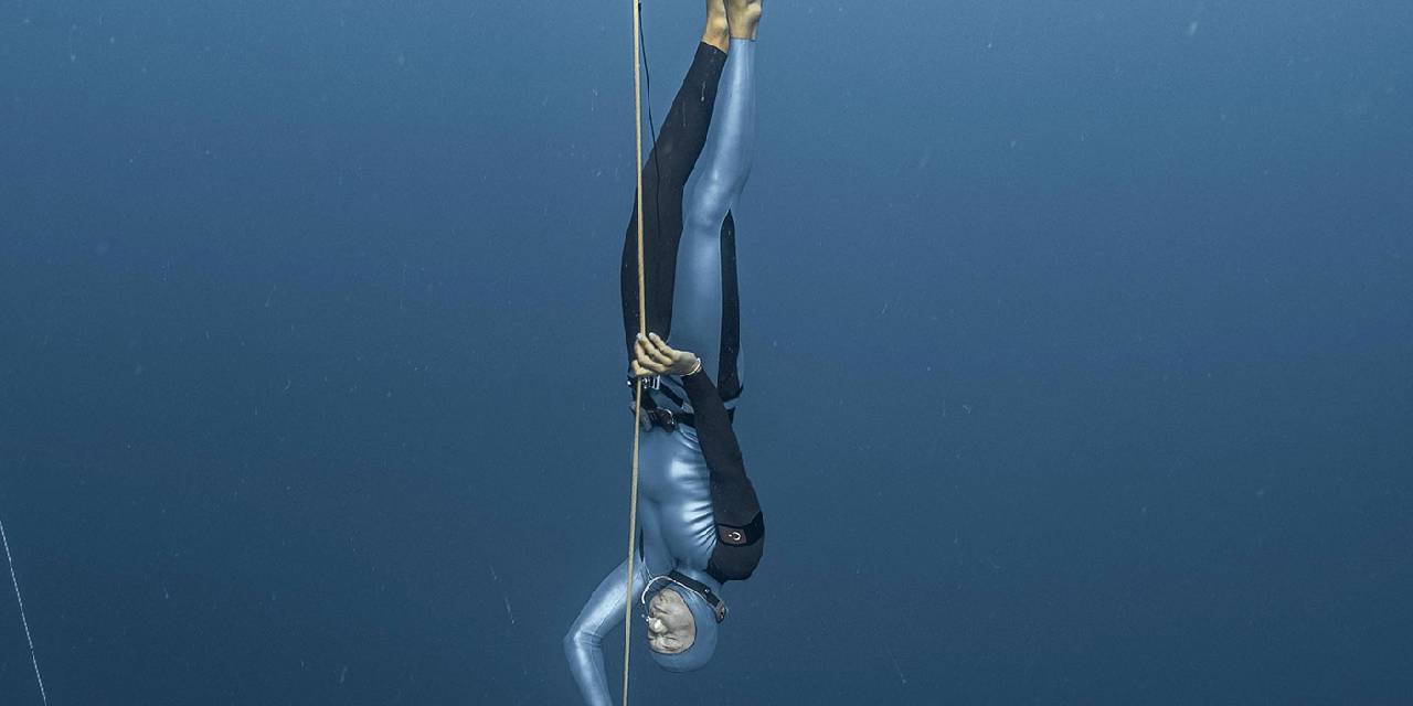 Tek nefesle 92 metreye indi