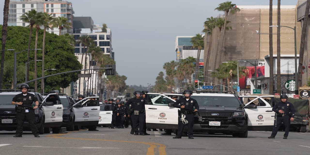 Los Angeles'ta polis yerleşkesinde patlama: 3 kişi öldü