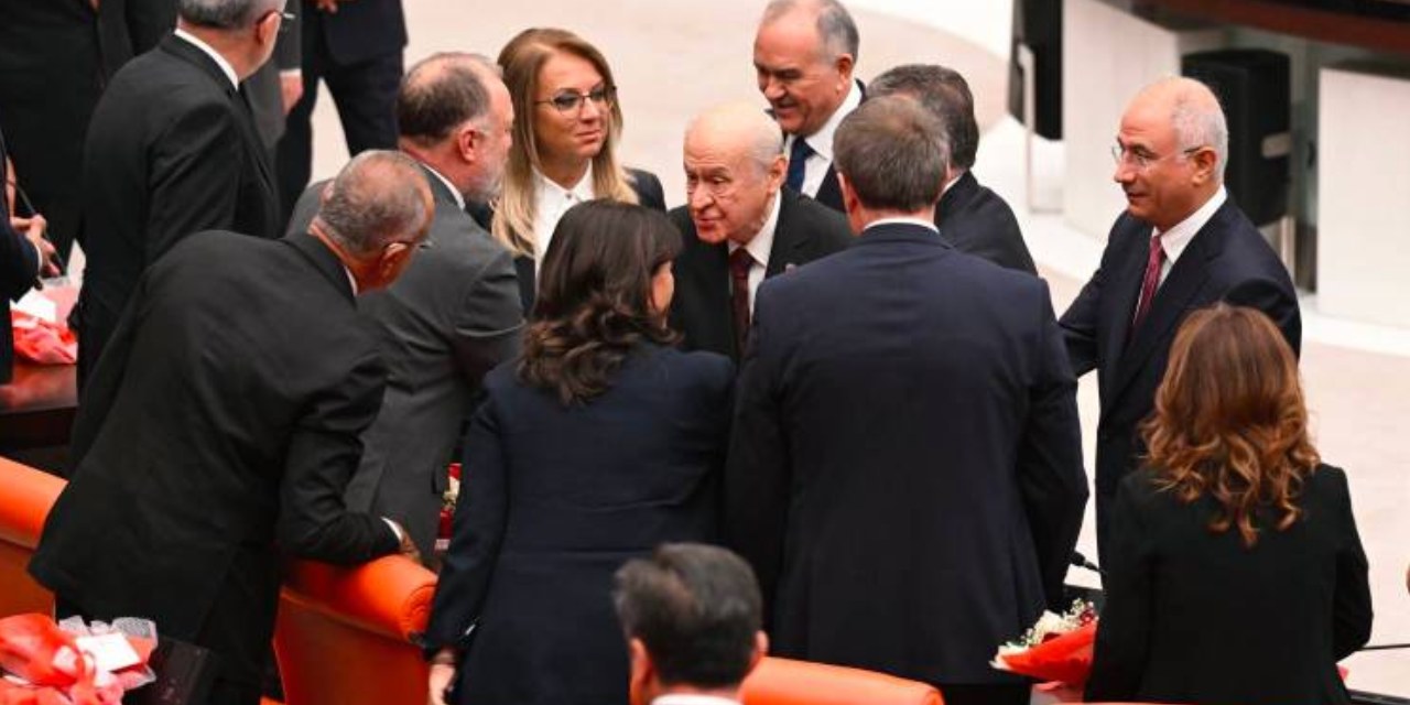 Bakırhan: Bahçeli başta olmak üzere kimseyi geçmişiyle yargılamamalı