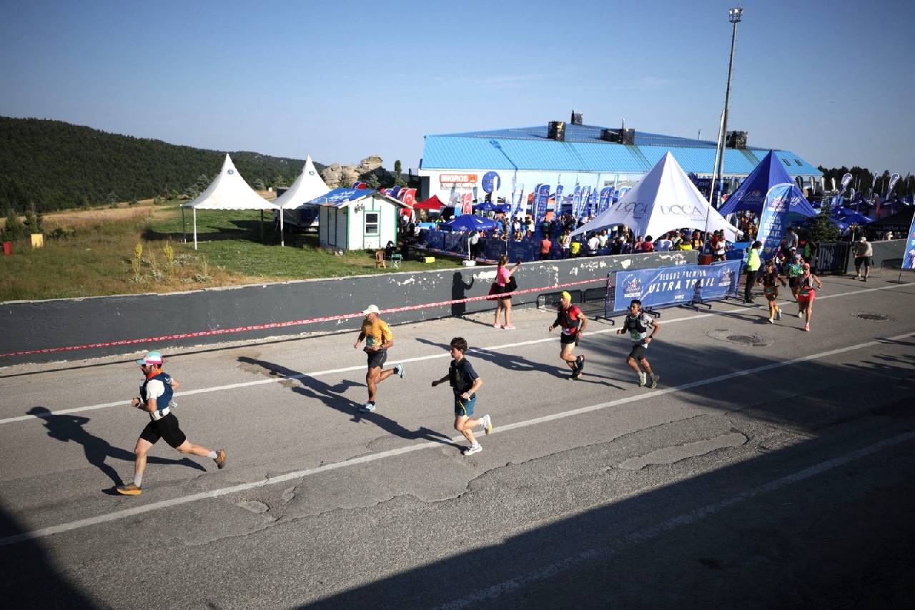Uludağ Premium Ultra Trail'de binlerce sporcu koşmaya başladı