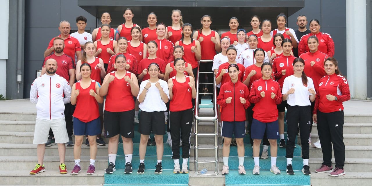 Milli takım Avrupa Şampiyonası'na hazırlanıyor