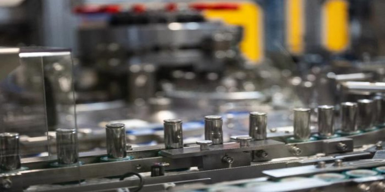 Dünyanın en büyük pil fabrikası faaliyete geçti: 225 futbol sahası büyüklüğünde!