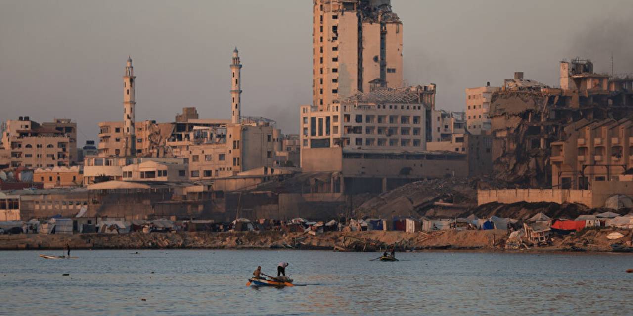 İsrail ordusu Gazzeli balıkçıları alıkoydu