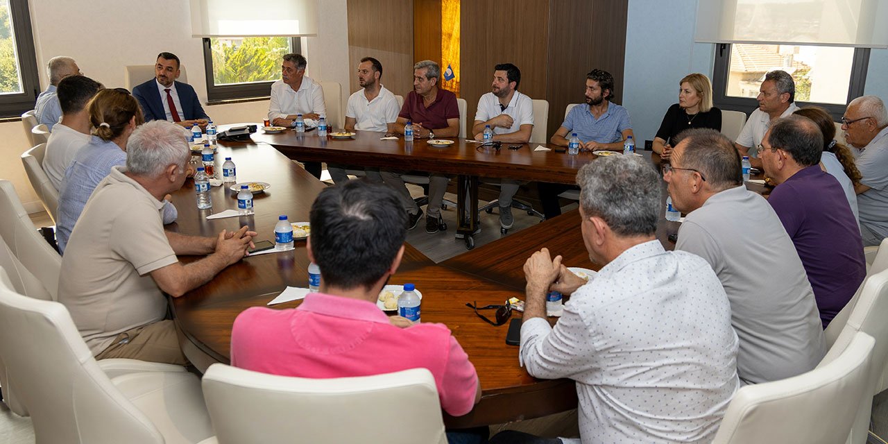 CHP heyetinden Manavgat Belediye Başkan Vekili Çiçek'e ziyaret