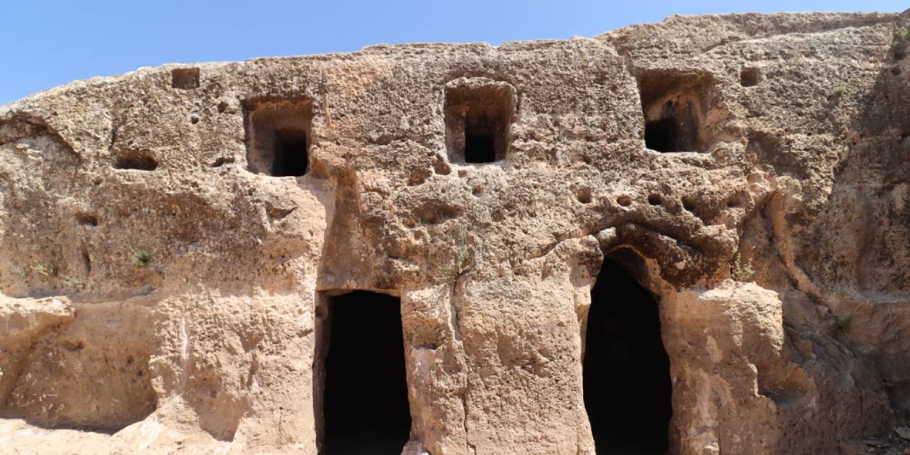 Urfa'da bulunan kaya kilisesi kayıt altına alındı
