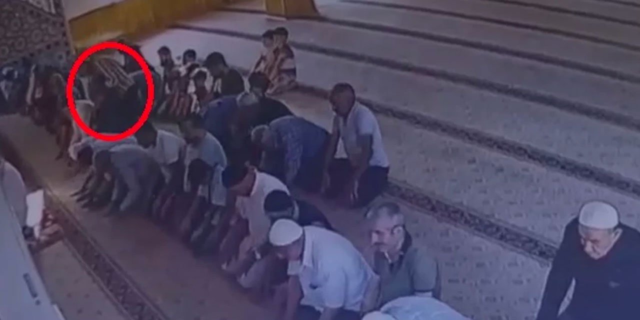 Namaz kılarken öldürülen Şevki Tanrıkulu toprağa verildi